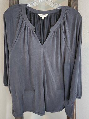 NWOT - Never Worn - Lucky Brand Size Large Charcoal Gray 3/4 length sleeve TOP
